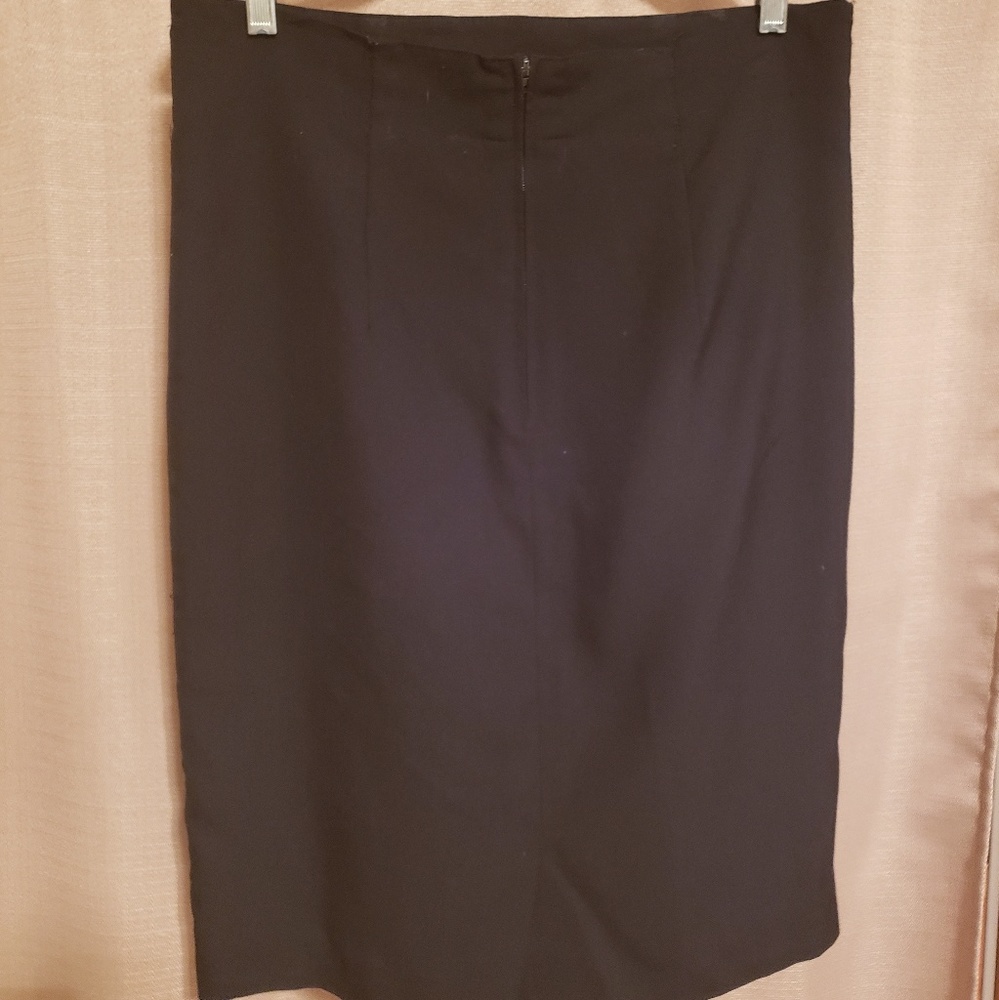 Norton McNaughton Black Midi Skirt - Picture 2 of 5